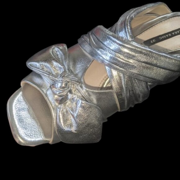 ZARA Silver Slip-On Helled Sandal Size 37 (US &) NEW NWOT - Picture 2 of 12